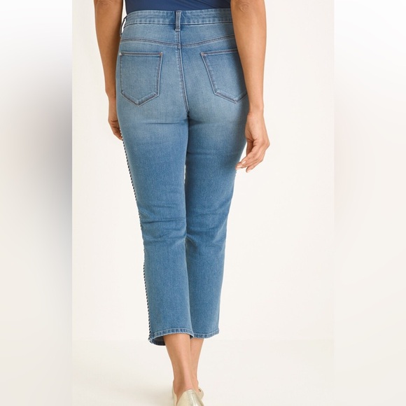 Chico’s So Slimming Rope Trimmed Girlfriend Crop Jean - Picture 4 of 9